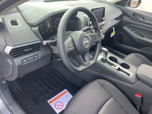 New 2025 Nissan Altima 2.5 S image 18