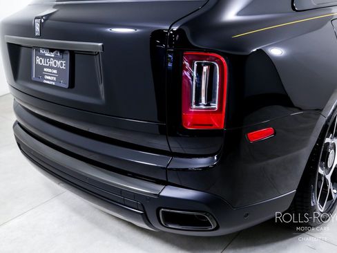 Certified 2024 Rolls-Royce Cullinan Black Badge w/ Dark Exterior Package AWD/4WD image 48