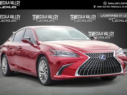 Used 2022 Lexus ES 300h w/ Accessory Package