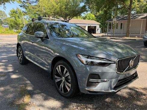 Used 2023 Volvo XC60 T8 Ultimate w/ Protection Package Premier AWD/4WD image 7