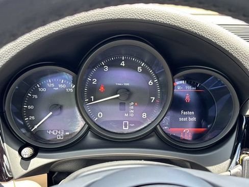 Used 2023 Porsche Macan Turbo AWD/4WD image 25