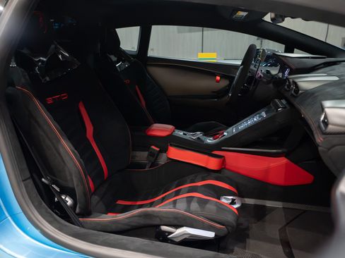 Used 2023 Lamborghini Huracan STO RWD image 26