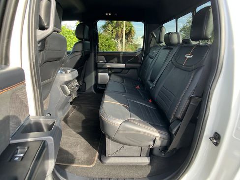 Certified 2024 Ford F250 Platinum image 29