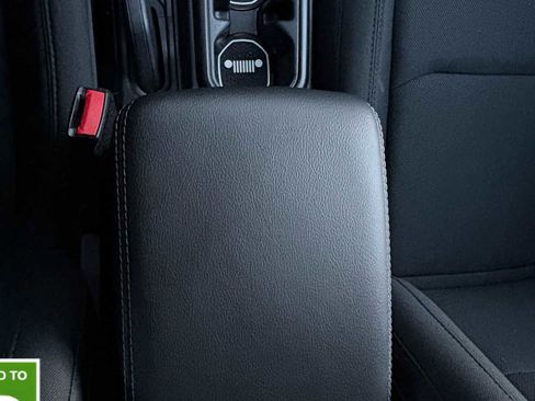 Certified 2021 Jeep Wrangler Unlimited Sahara w/ LED Lighting Group image 22