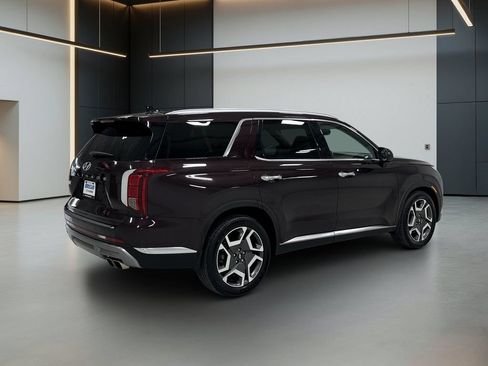 Used 2024 Hyundai Palisade Limited FWD image 7