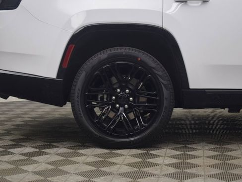 New 2026 Jeep Grand Wagoneer Limited image 9