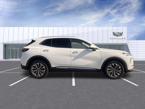 Used 2024 Buick Envision Preferred AWD/4WD image 9