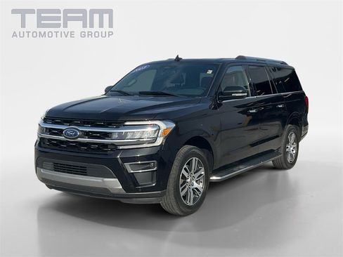 Used 2023 Ford Expedition Max Limited image 3