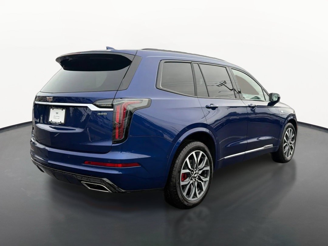 Certified 2025 Cadillac XT6 Sport w/ Platinum Package AWD/4WD image 5
