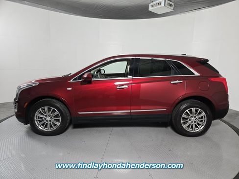Used 2018 Cadillac XT5 Luxury w/ Driver Awareness Package FWD image 3