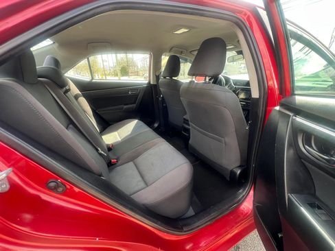 Used 2018 Toyota Corolla LE FWD image 27