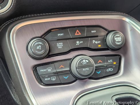 Used 2016 Dodge Challenger SXT w/ Sound Group RWD image 14