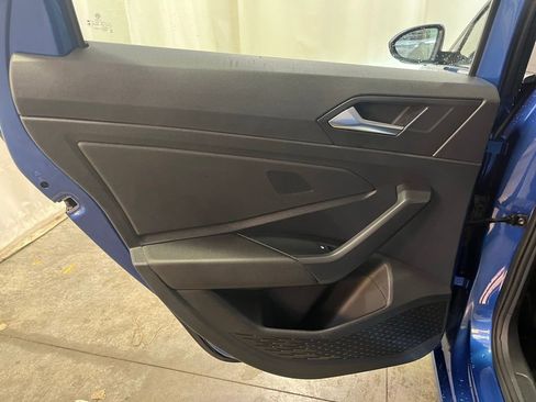 Certified 2024 Volkswagen Jetta SE FWD image 24