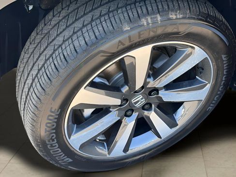 Used 2025 Honda Pilot Touring image 22