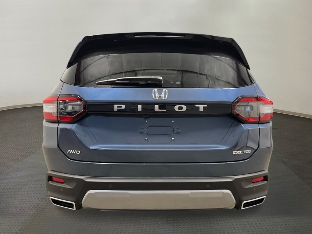 New 2026 Honda Pilot Touring image 4