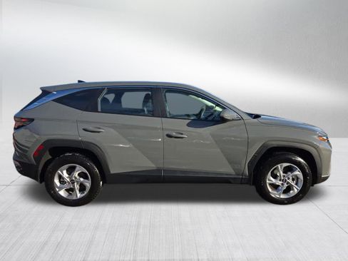 Certified 2024 Hyundai Tucson SE image 2