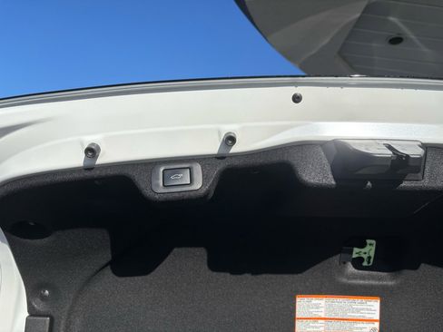 Used 2025 Toyota Crown Platinum image 20