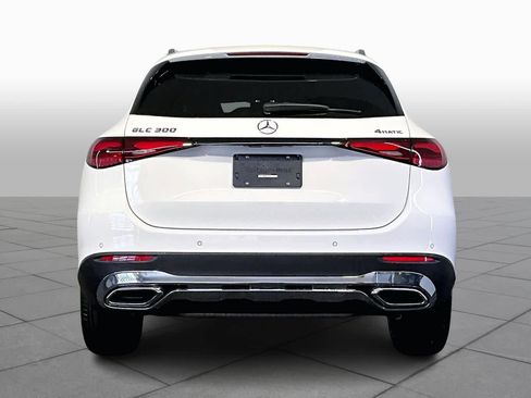 Used 2026 Mercedes-Benz GLC 300 4MATIC image 4