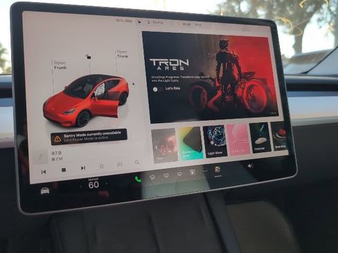 Used 2023 Tesla Model Y Long Range image 16