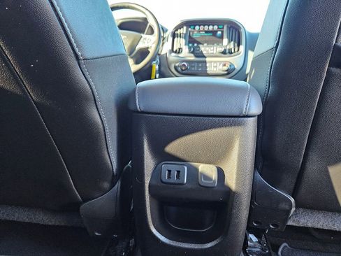 Used 2018 Chevrolet Colorado Z71 image 33