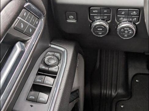 Used 2024 GMC Sierra 1500 Denali w/ Technology Package AWD/4WD image 28