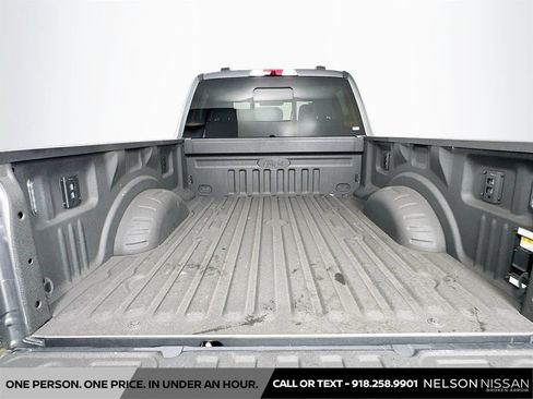 Used 2025 Ford F250 XLT w/ Black Appearance Package AWD/4WD image 26