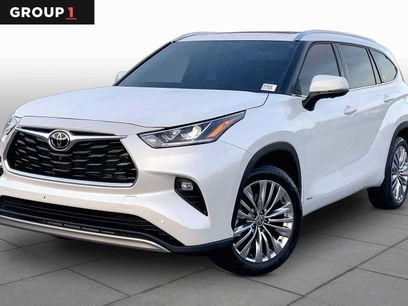 Used 2026 Toyota Highlander Platinum