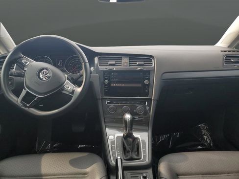 Used 2019 Volkswagen Golf SE w/ Driver Assistance Package FWD image 5