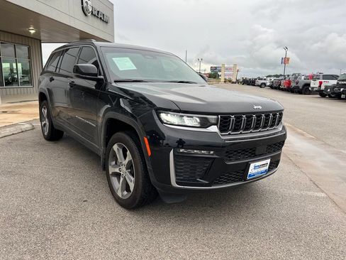 Used 2026 Jeep Grand Cherokee L Limited w/ MOPAR Finishing Package AWD/4WD image 6