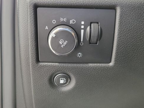 Used 2014 Jeep Grand Cherokee Laredo w/ Security & Convenience Group AWD/4WD image 10