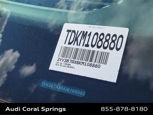 Used 2019 Volkswagen Tiguan SEL Premium R-Line image 29