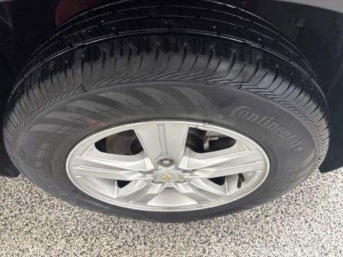 Used 2022 Chevrolet Trax LT w/ LT Convenience Package image 29