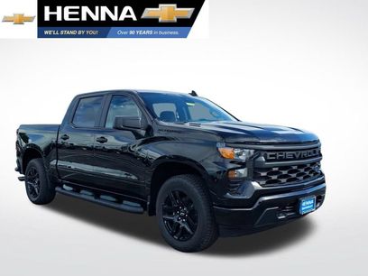 New 2026 Chevrolet Silverado 1500 Custom w/ Turbomax Blackout Package
