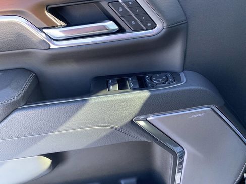 Used 2025 GMC Sierra 2500 Denali w/ Denali Reserve Package image 19