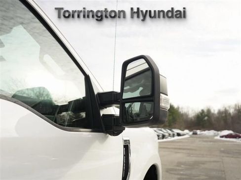 Used 2022 Ford F350 Lariat w/ Lariat Ultimate Package image 10