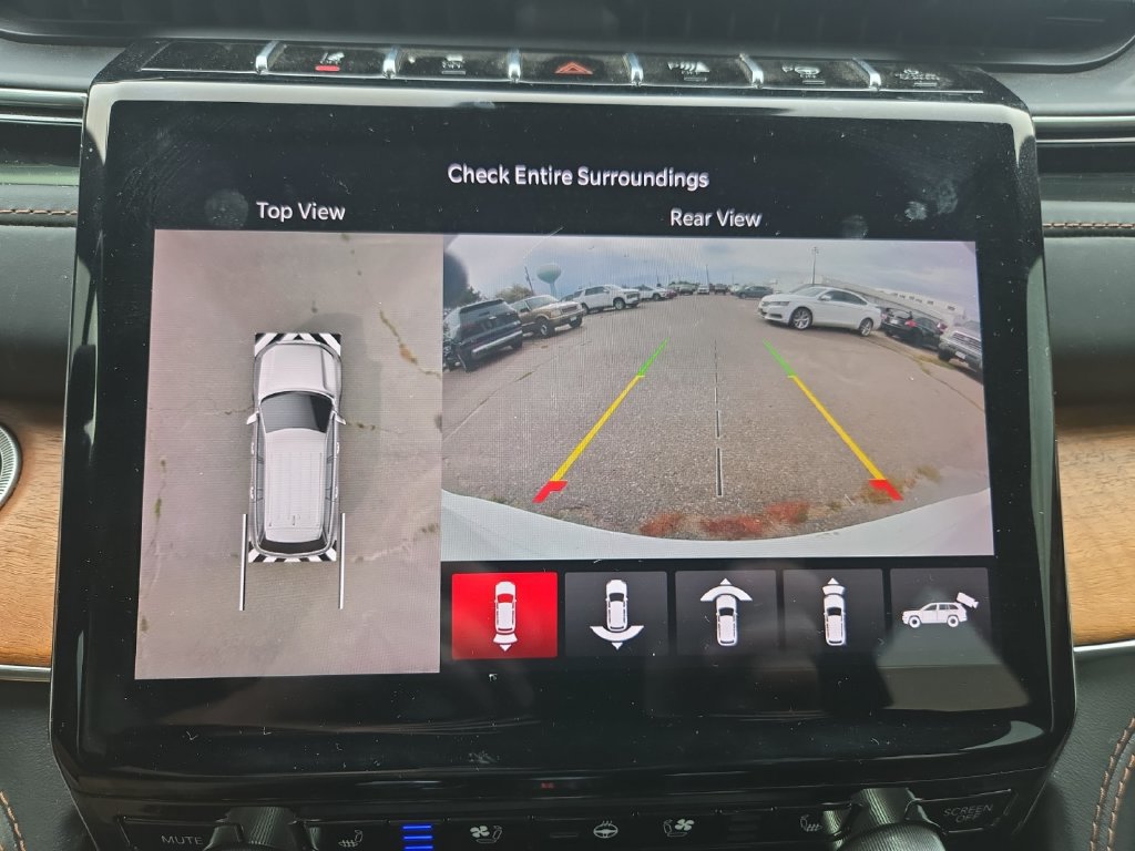 Used 2022 Jeep Grand Cherokee L Summit AWD/4WD image 29
