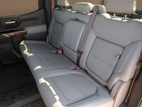 Used 2020 Chevrolet Silverado 1500 LT Trail Boss image 26