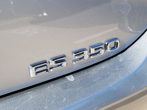 New 2025 Lexus ES 350 w/ Premium Package image 8