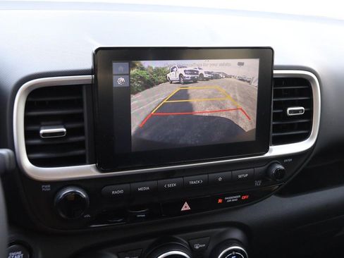 Used 2026 Hyundai Venue SEL FWD image 17