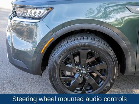 Used 2022 Kia Sorento S w/ Panoramic Sunroof Package AWD/4WD image 9