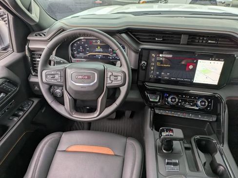 Used 2025 GMC Sierra 1500 AT4 AWD/4WD image 19