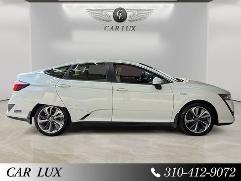 Used 2018 Honda Clarity Plug-In Hybrid image 6