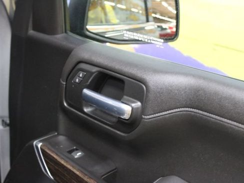 Used 2021 GMC Sierra 1500 SLE w/ LPO, GMC Protection Package AWD/4WD image 11