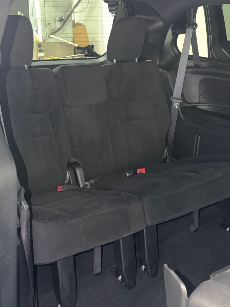 Used 2016 Dodge Grand Caravan SXT FWD image 11