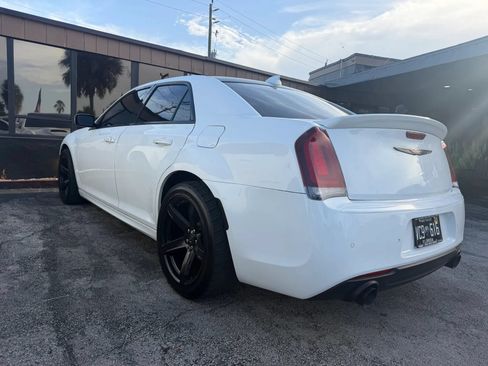 Used 2021 Chrysler 300 S w/ S Model Appearance Package RWD image 8