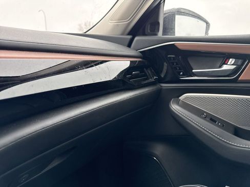 Used 2022 Acura MDX SH-AWD w/ Technology Package image 18