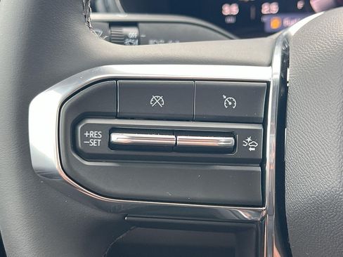 New 2026 GMC Canyon Elevation RWD image 13