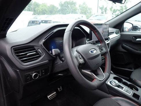 Used 2023 Ford Escape ST-Line w/ Tech Pack #1 AWD/4WD image 15