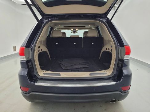 Used 2017 Jeep Grand Cherokee Limited AWD/4WD image 29