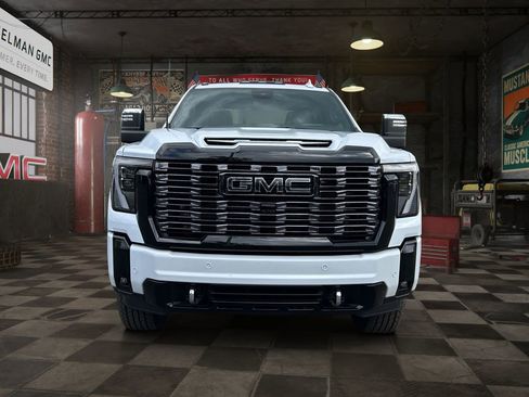 New 2026 GMC Sierra 2500 Denali Ultimate w/ LPO, Black Badging Package AWD/4WD image 2